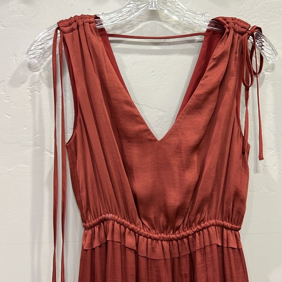 Banana Republic SATIN RUCHED MAXI DRESS in copper clay size 0 - Picture 2 of 4